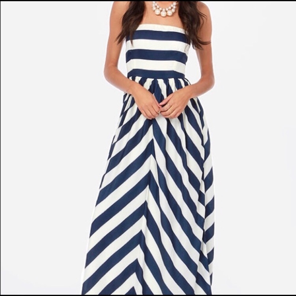 Lulus navy and white striped dress
